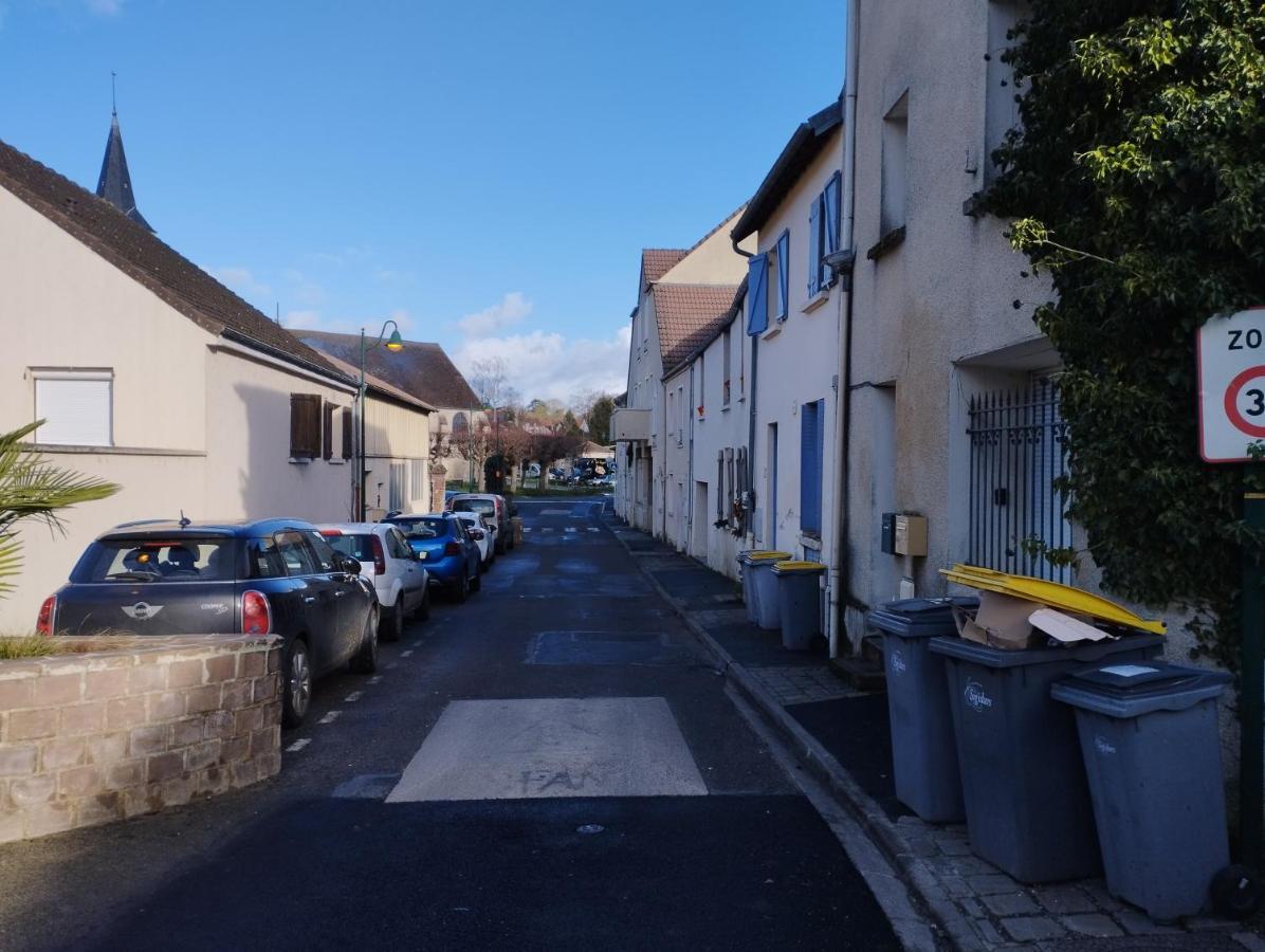 Studio Equipe Proche Aeroport Paris Cdg Daire Vemars Dış mekan fotoğraf